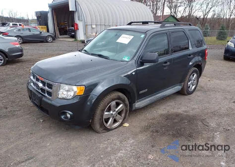 2008 Ford Escape Xlt z USA, uszkodzony, nr VIN 1FMCU93178KB52119